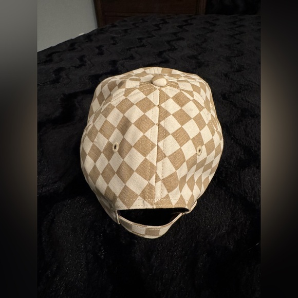 Checkered Seahawks hat 47’ - Picture 2 of 5